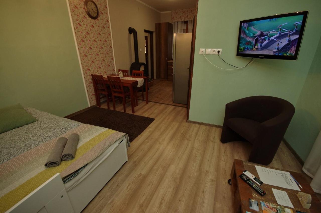 Villa Rusztika ยูลา ภายนอก รูปภาพ