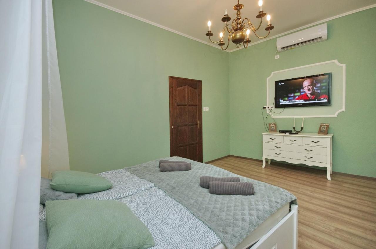 Villa Rusztika ยูลา ภายนอก รูปภาพ