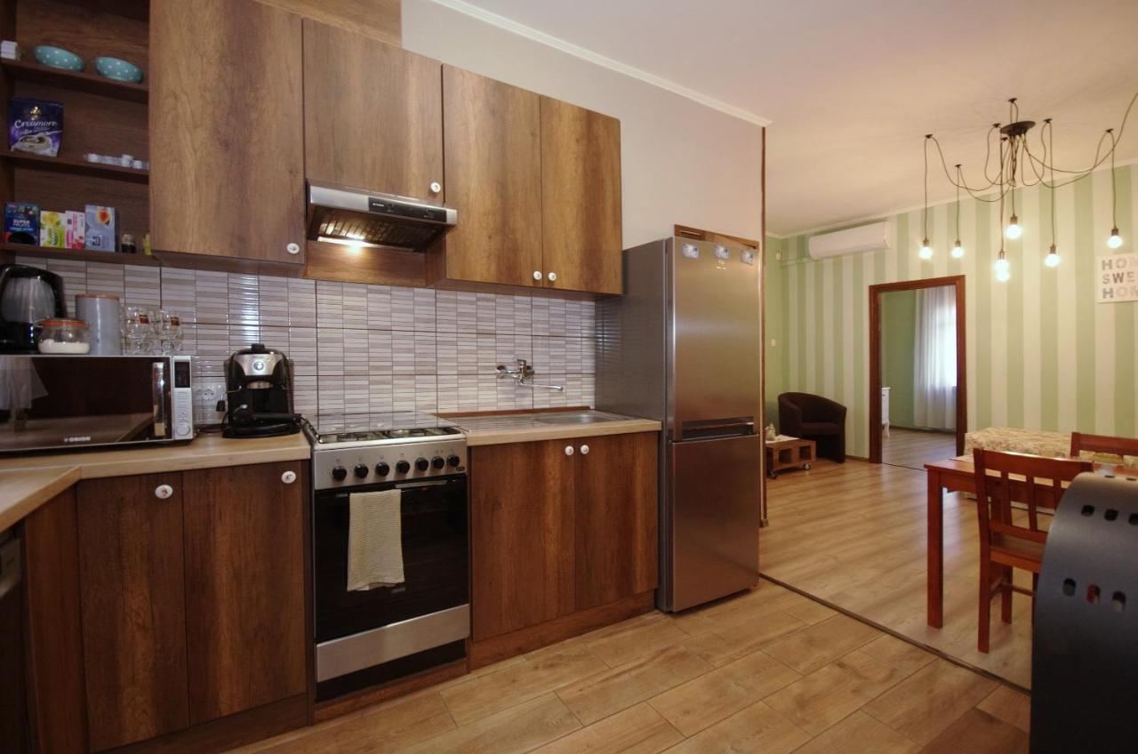 Villa Rusztika ยูลา ภายนอก รูปภาพ