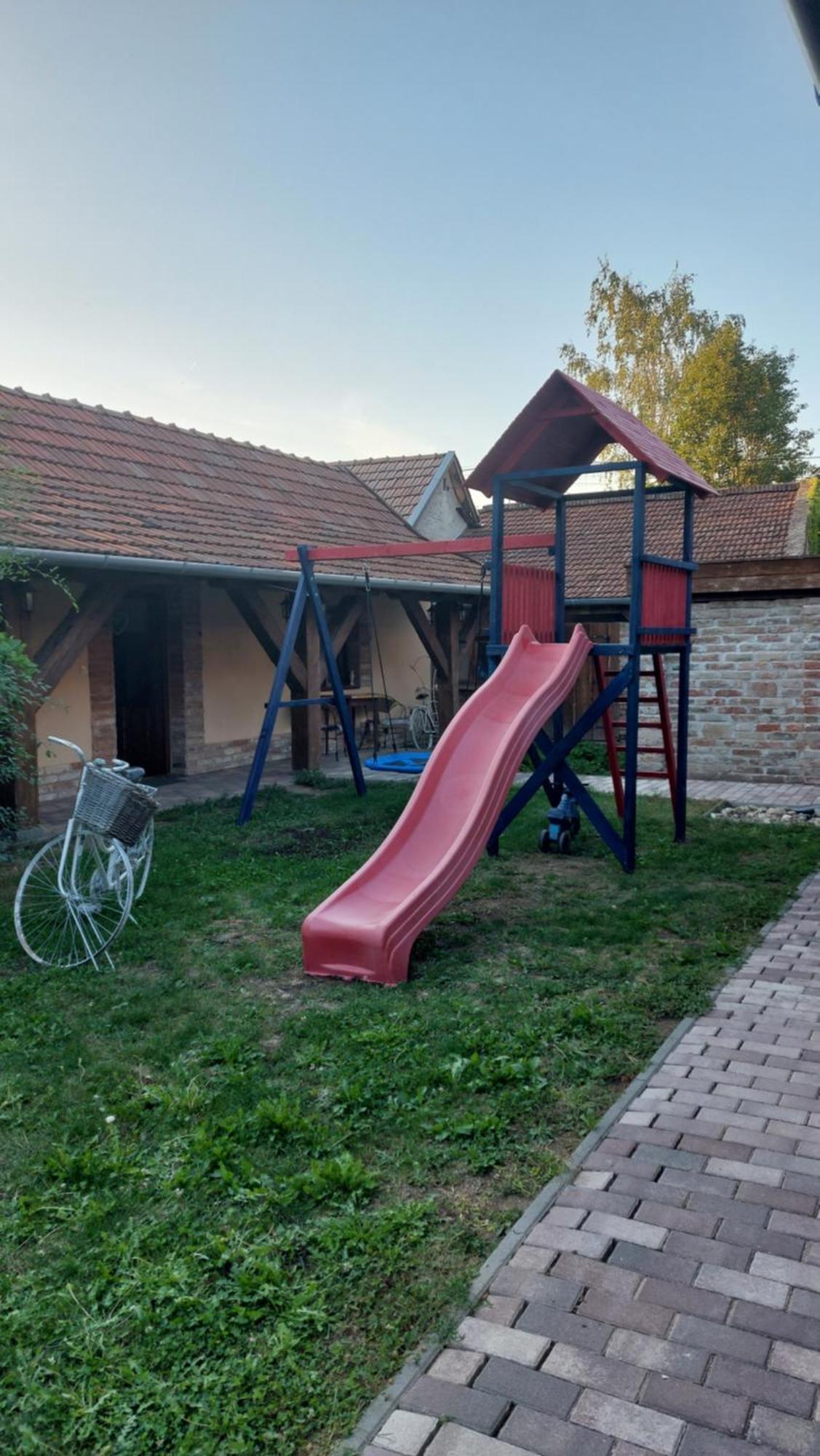 Villa Rusztika ยูลา ภายนอก รูปภาพ
